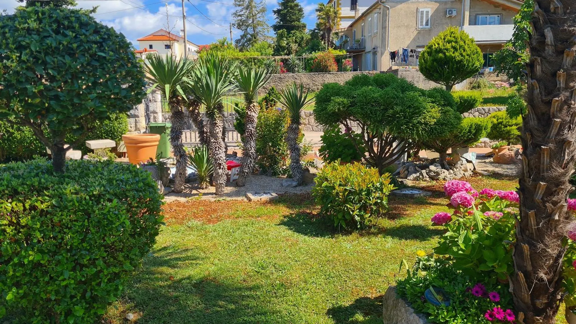 Apartment Marangunija location