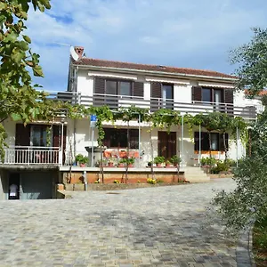 Mare Apartment